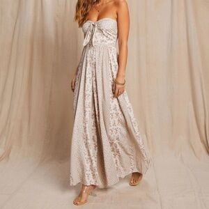 Strapless one piece jumper